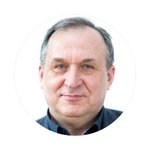 dr hab. Wojciech Misztal, dyrektor biura badań i analiz oraz wspołpracy międzynarodowej, uśmiechniety mężczyzna z siwymi włosami.